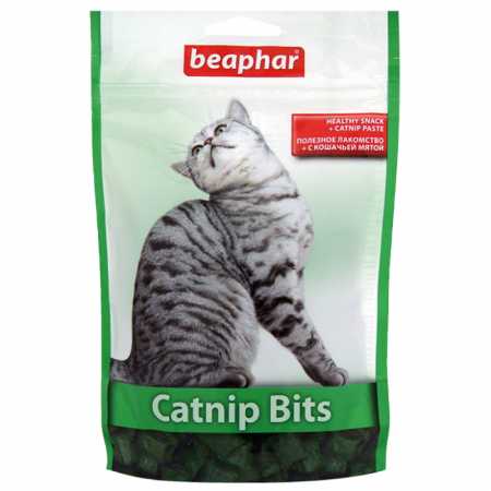 Лакомство для кошек Beaphar Подушечки Catnip Bits с кошачьей мятой для кошек и котят, 35 г